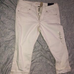 American Eagle Women’s Artist Crop Stretch Jeans